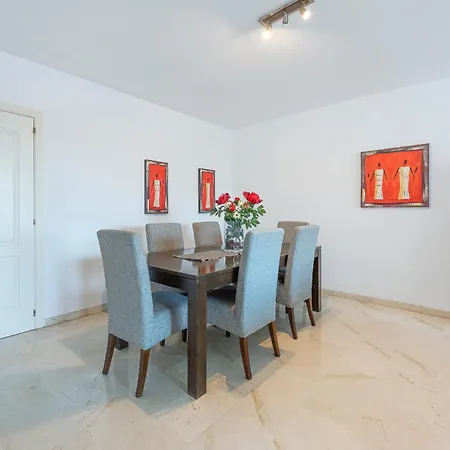 Rent Prestige- Jardines Andalucia Banus * Marbella